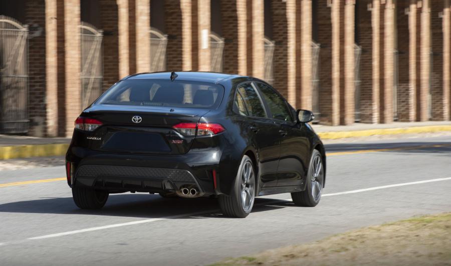  Toyota Corolla XSE Sedan 2019 года  (NA) (фото 27 из 45)
